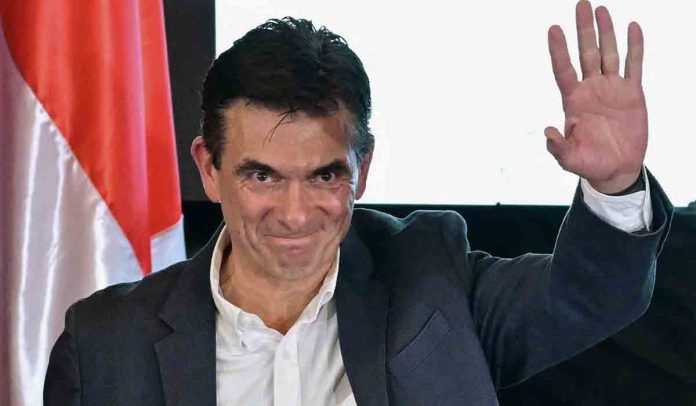 pdc-anuncia-que-las-organizaciones-sociales-no-seran-parte-del-gobierno-de-rodrigo-paz-27-10-2025