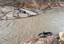 Santa Cruz confirma 20 muertes y busca a más de 30 desaparecidos