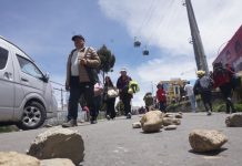 Persisten 35 bloqueos pese a acuerdo con la COB