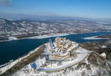 Problemas en el transporte y cortes de electricidad por las nevadas en Europa Central