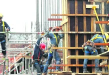 Entre rescindir o continuar: el decreto que redefine el futuro de la construcción