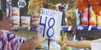 “No alcanza”, dice la gente en la calle, mientras la inflación apunta a dos dígitos en 2026