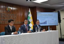 Gobierno anuncia reducción de Bs 1.000 millones de gasto corriente para invertir en salud y educación