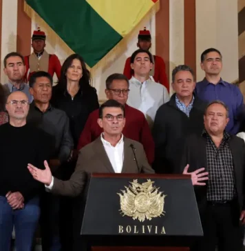 Gobierno plantea leyes de regalías mineras e hidrocarburíferas para La Paz