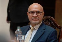 Luego de la desburocratización viene la desregularización