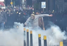 Bolivia vuelve a escalar en riesgo país por los conflictos y bloqueos