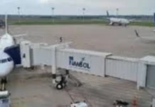 Bolivia acelera la apertura aérea para atraer vuelos, carga y divisas