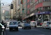 Bancos mantienen restricciones para vender dólares y lo cotizan hasta en Bs 10,95