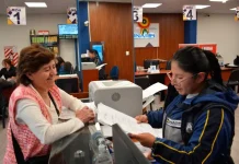 Jubilados deben autorizar descuentos al Senasir