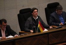 Zamora evita la censura en la ALP tras interpelación por tarifas y calidad del servicio de BoA