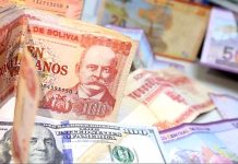 Dólar vuelve a superar los Bs 12 y roza el pico alcanzado en julio