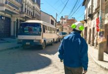 Largas filas por gasolina se reportan en Santa Cruz, Potosí y Oruro