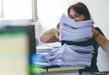 El 80% de las madres solas que trabajan están en la informalidad, según el Banco Mundial