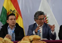 Gobierno y panificadores acuerdan mantener el precio del pan con la venta de harina a Bs 310 el quintal