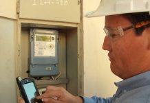 Gobierno busca evitar variaciones bruscas en tarifas eléctricas