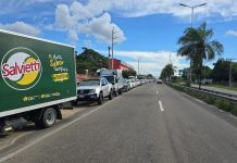 ‘Peligra la zafra’, más de 1.000 camiones están varados por falta de diésel en Santa Cruz