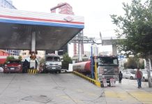 Tres factores son causantes de la escasez de combustibles en Bolivia