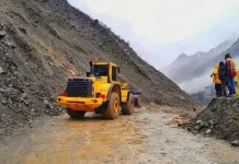 Bolivia mantiene restricciones en seis tramos viales por obras y factores climáticos