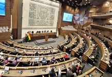 Diputados convoca nueva sesión sin agendar los créditos en el orden del día