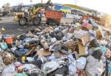 Bloqueo deja 3.500 toneladas de basura en calles y avenidas