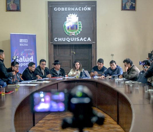 Salud activa Comisión Ad Hoc en Chuquisaca y se decide ayuda inmediata