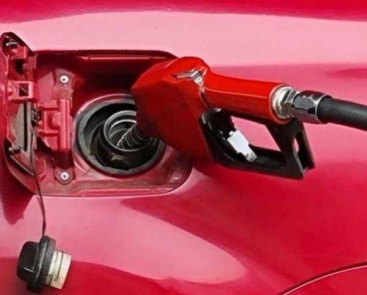 Encuesta refleja que sube el respaldo a retirar la subvención de combustibles