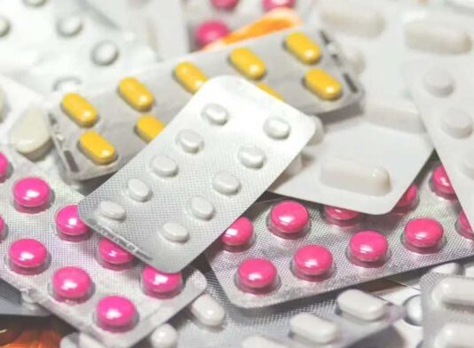Farmacéuticas están en emergencia por incumplimiento del Gobierno